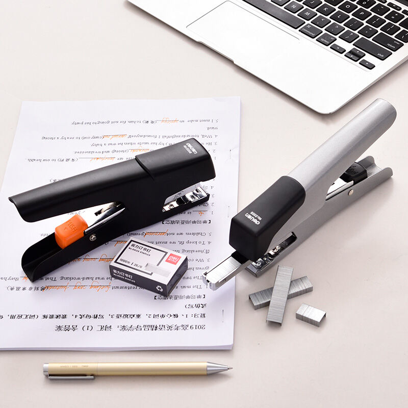 Dập Ghim Deli 0358 Dập Ghim Kiểu Cầm Tay Dập Ghim Đa Chức Năng Loại Tiêu Chuẩn Dập Ghim Cầm Tay
