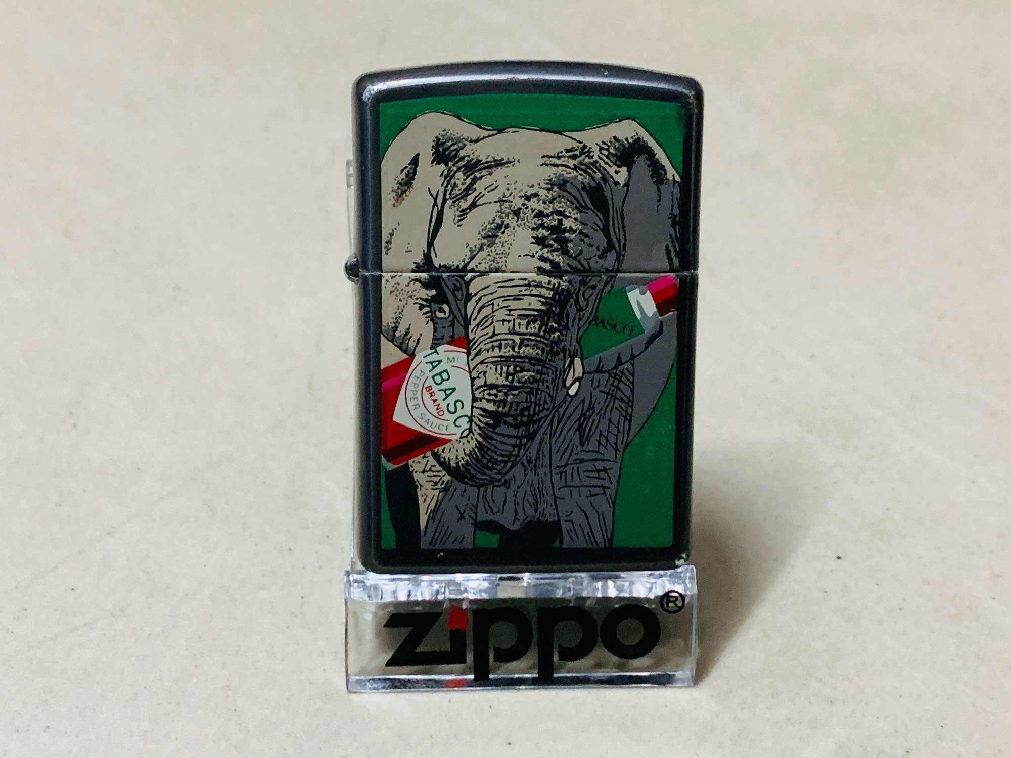 Đế Mica trưng bày zippo