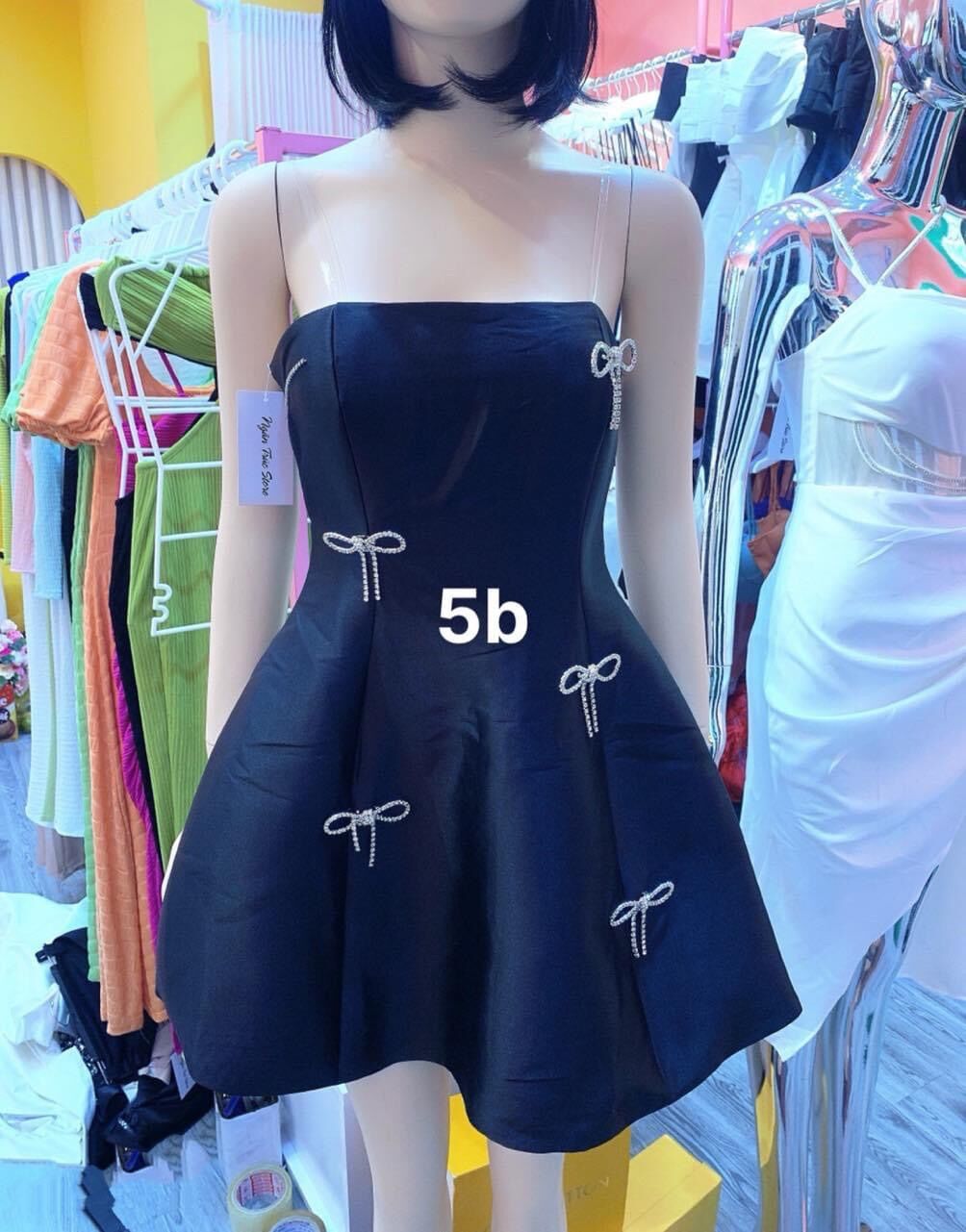 NƠ ĐÁ SIZE 7cm có râu ( có ghim cài)