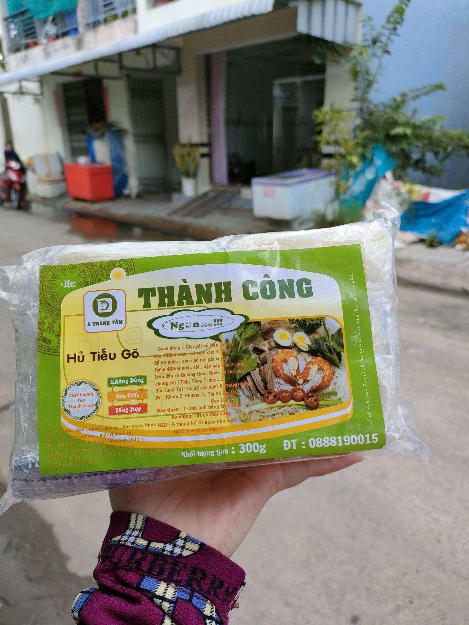 HỦ TIẾU THÀNH CÔNG  MẶN VÀ CHAY.❤️ Giao ngẫu nhiên  trọng lượng : 300g