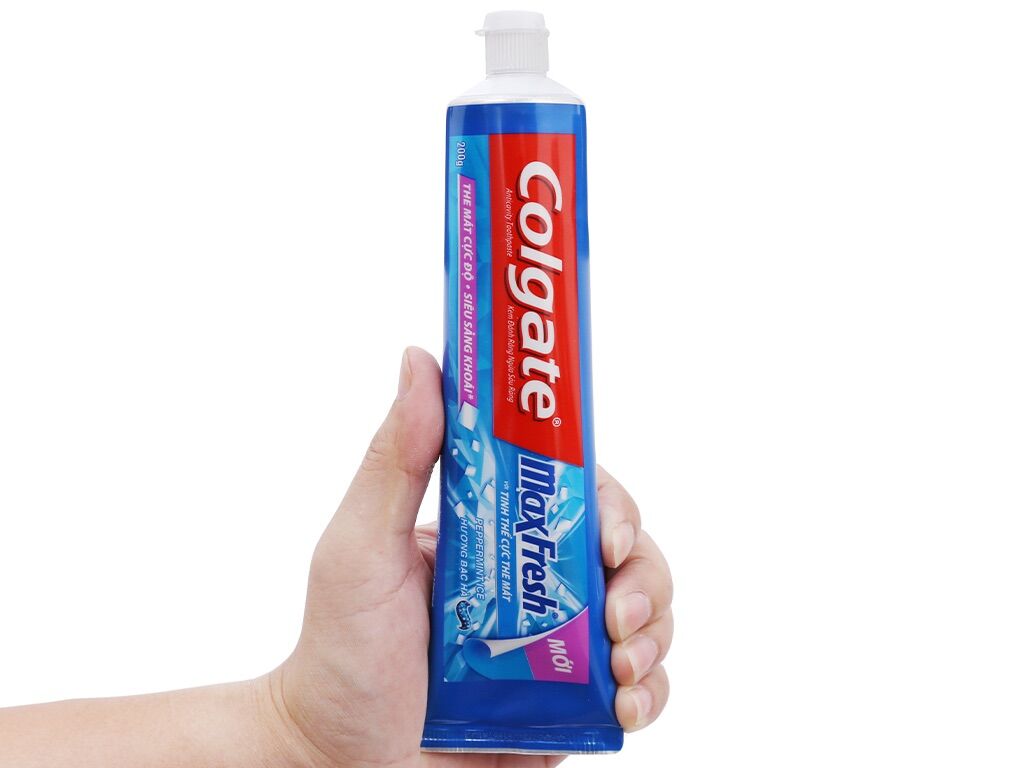 Kem đánh răng Colgate MaxFresh Tinh Thể Cực The Mát 180g