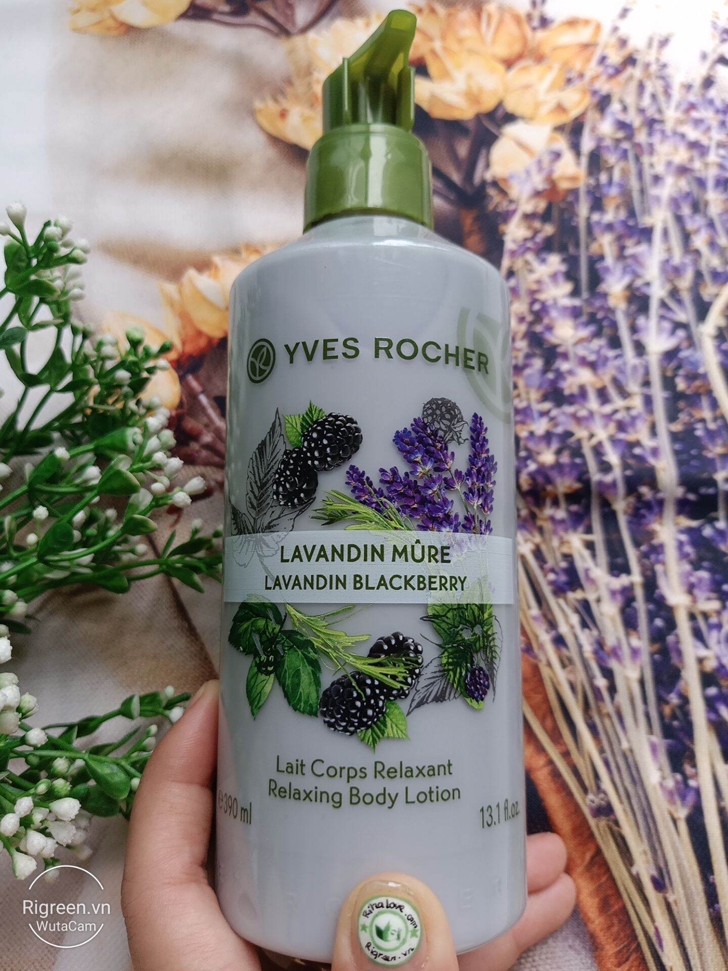 Dưỡng thể cấp ẩm mềm da Yves Rocher chính hãng 390ml Hương Lavender