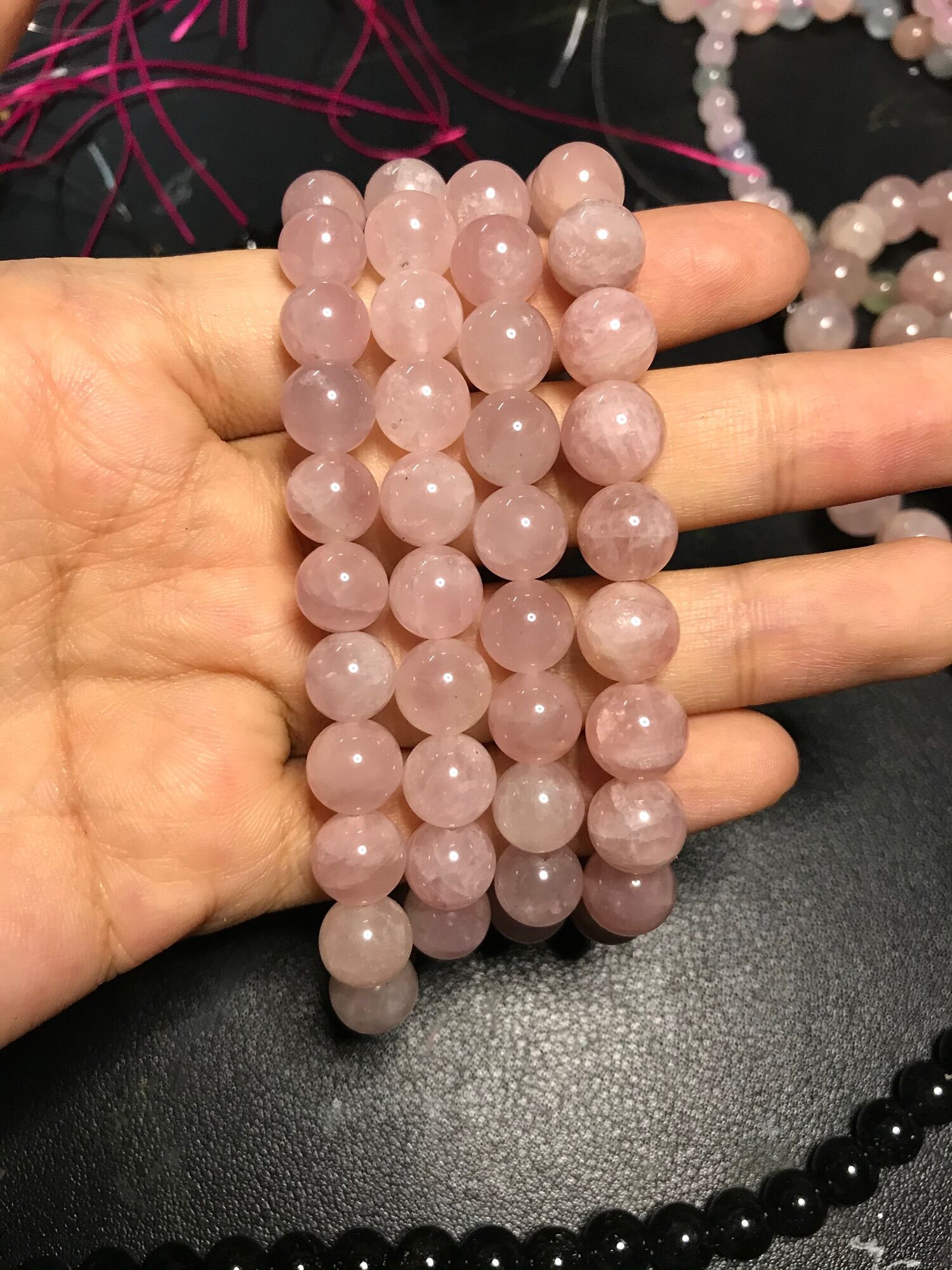 Vòng tay hạt đá thạch anh Hồng Rose Quartz