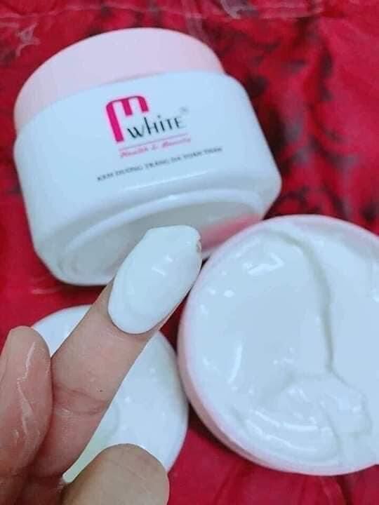 Kem body sữa chua Mwhite