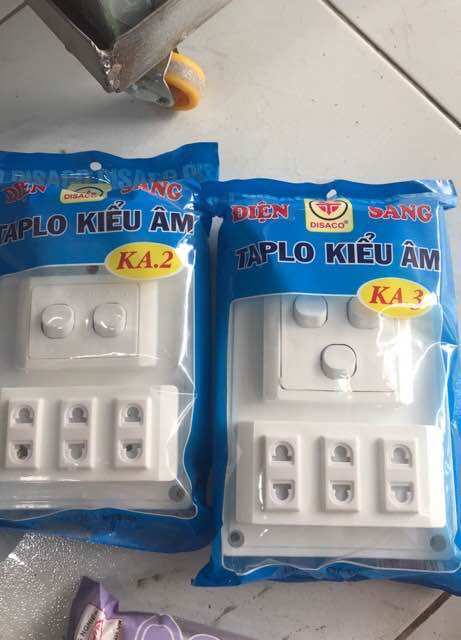 Ổ điện taplo giả âm tường conip