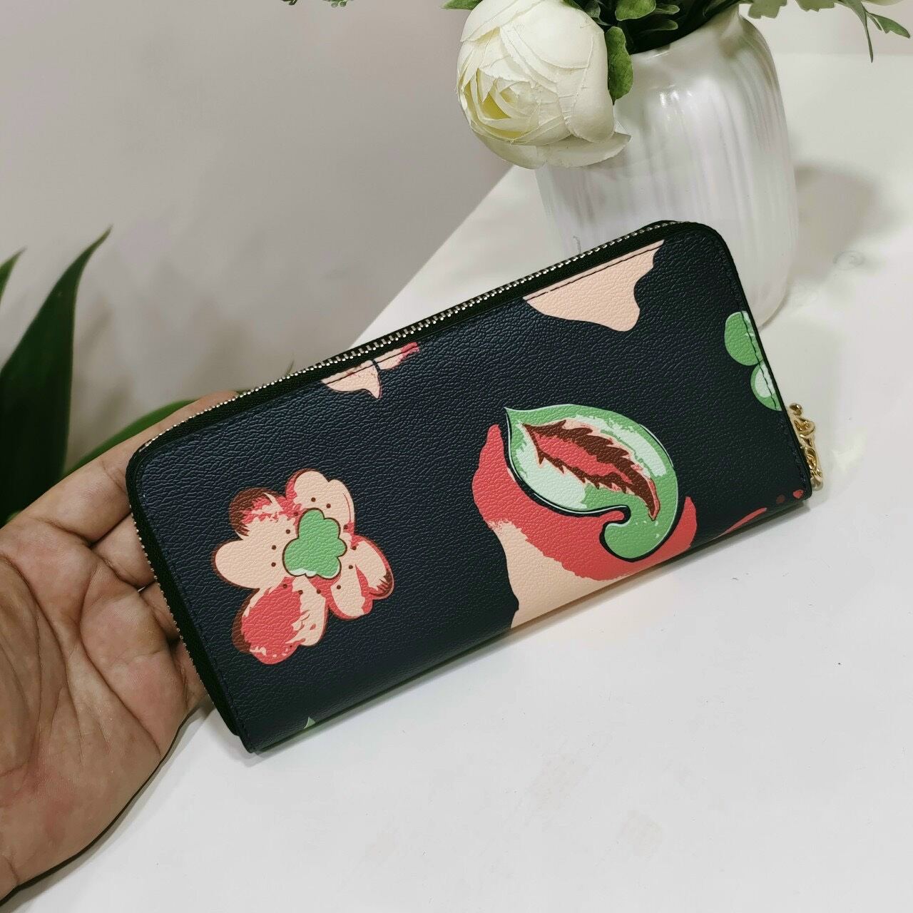 Ví C🅾️ACH Long Zip Around Wallet da thật chuẩn xịn xò