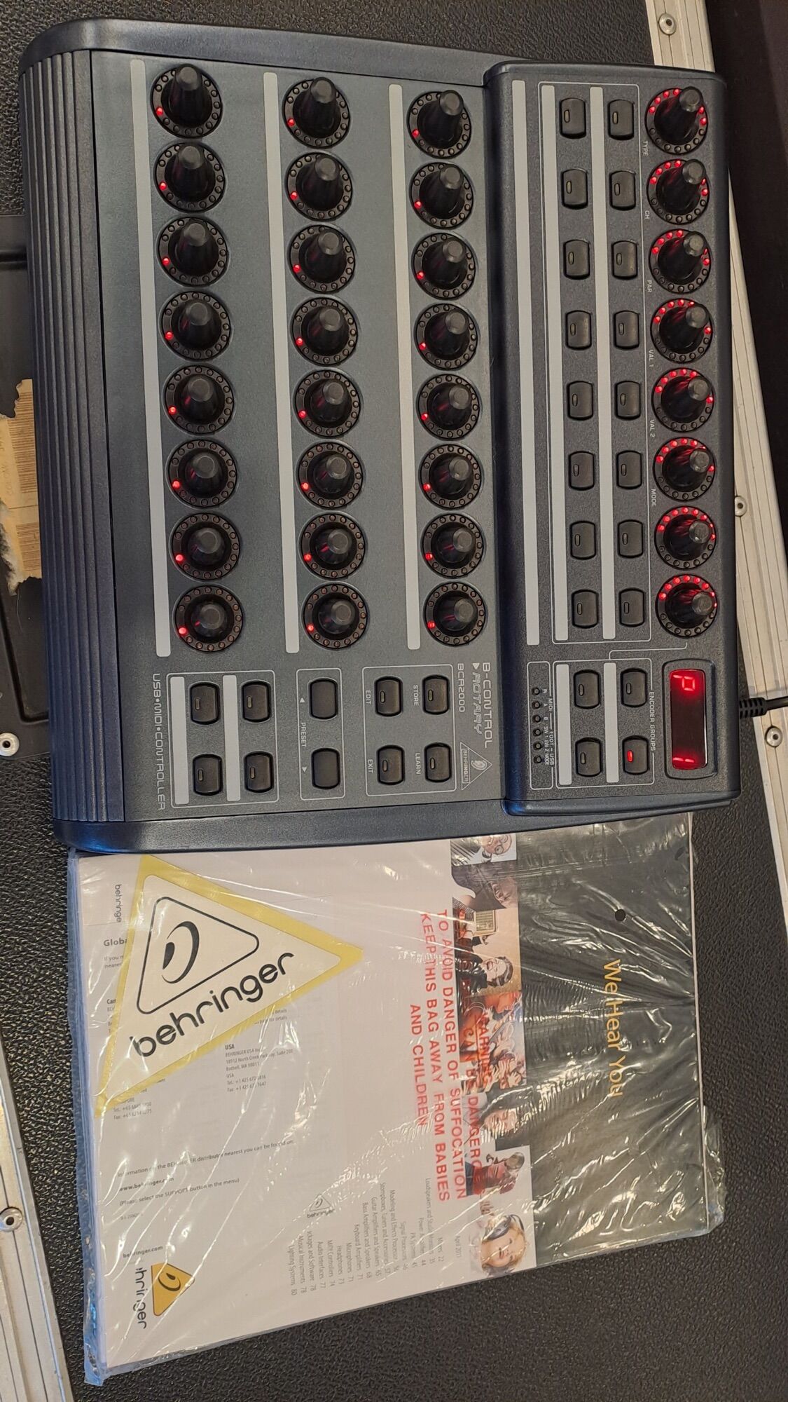 [HCM]USB/MIDI Controller Behringer BCR2000 - Hàng Chính Hãng