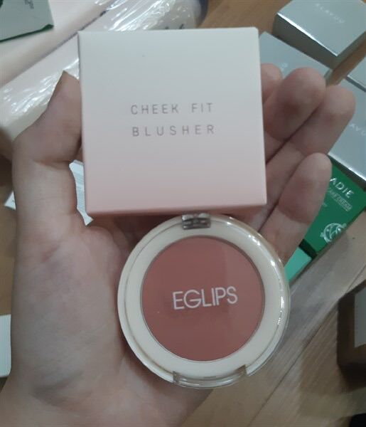 Má hồng Eglips Cheek Fit Blusher Tone 2,3,4,6