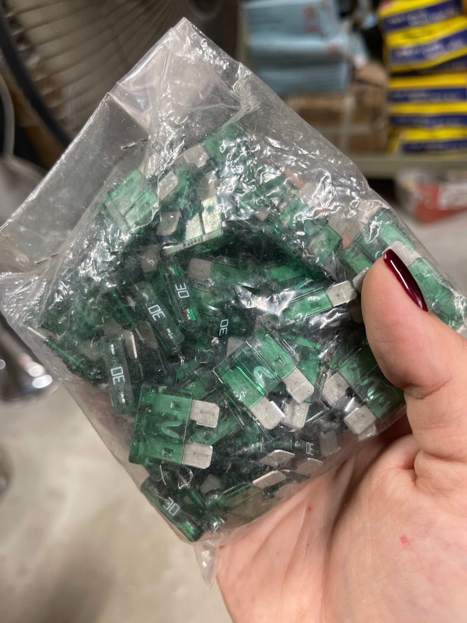 Cầu chì nhật 10, 7.5 , 15, 30 , 20 , 5 ..
