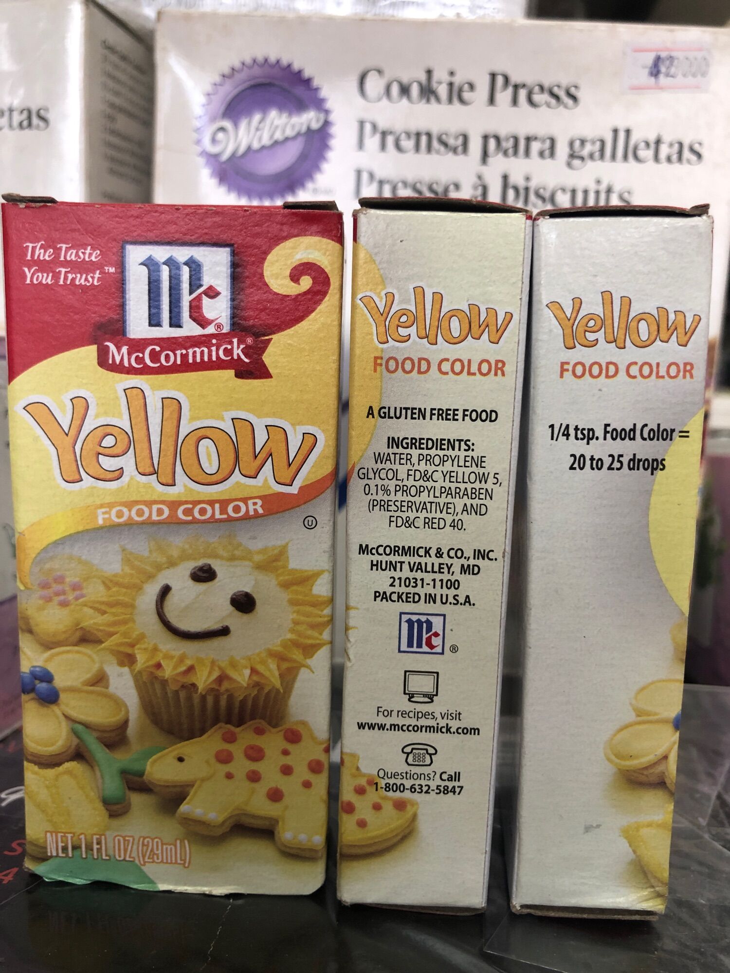 Màu vàng thực phẩm McCormick 29ml yellow icing color