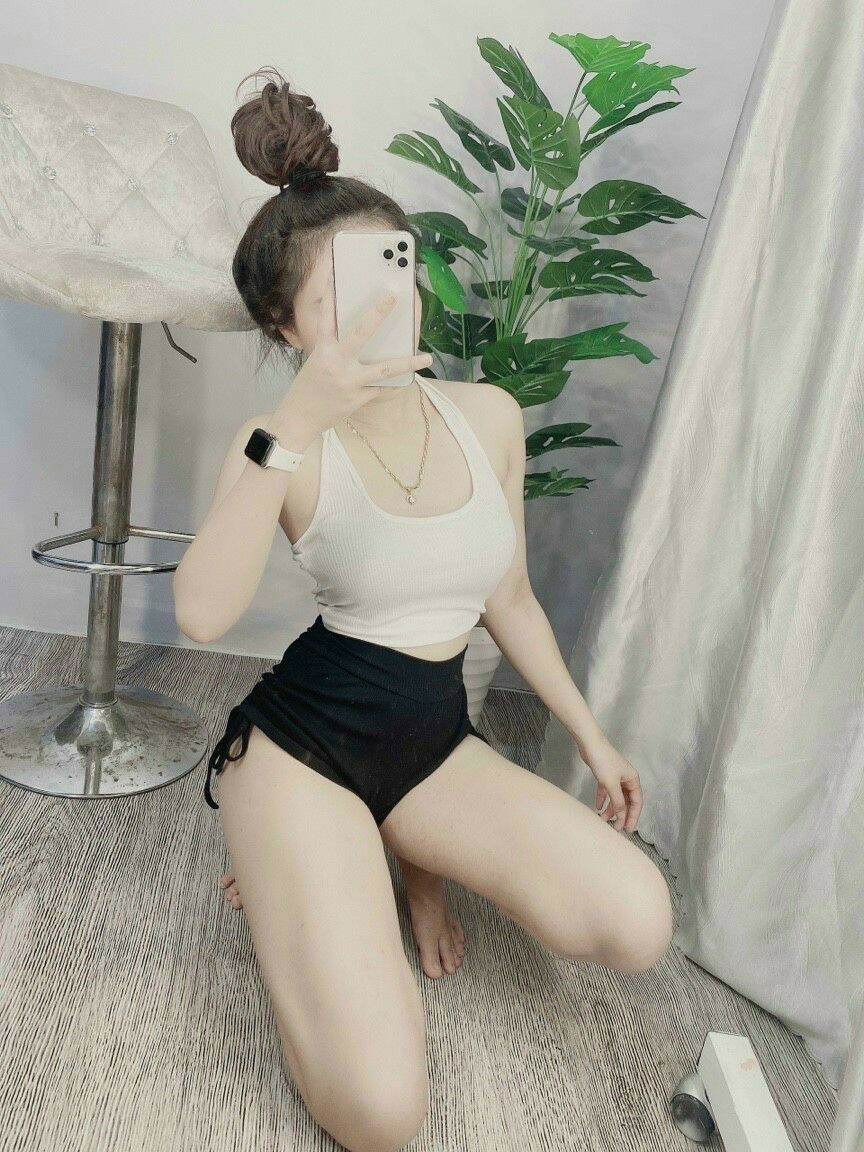 Áo cổ yếm tròng cổ sexy