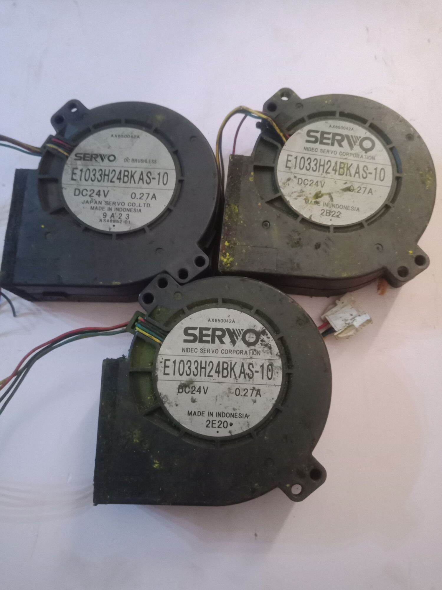 Quạt sò 0.27a hàng tháo máy Photo sử dụng điện 12v đến 24v