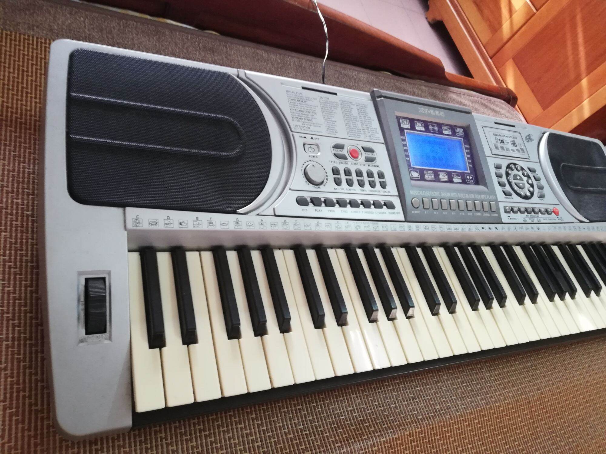Đàn organ XIN YUN 330