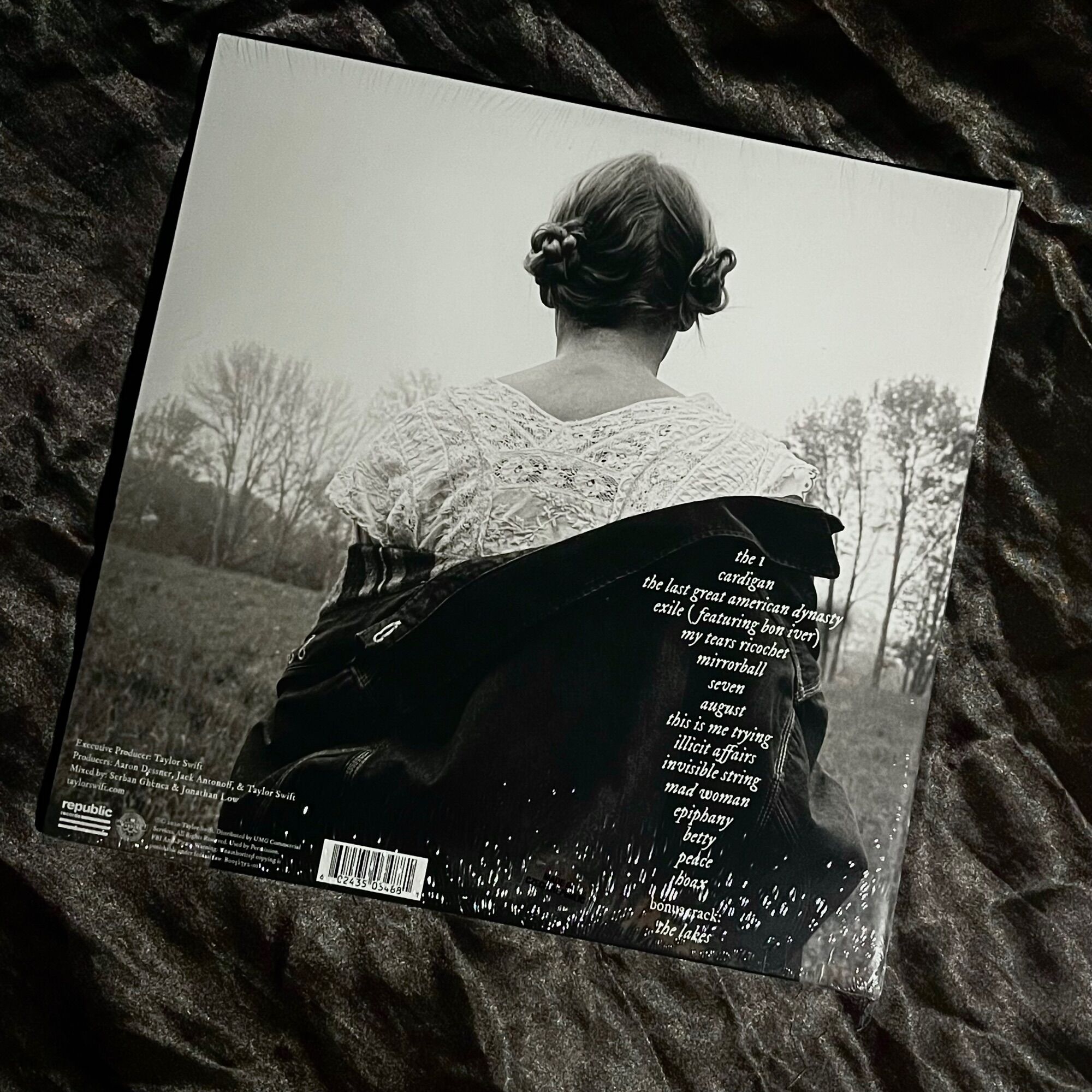 Đĩa than Taylor Swift - Folklore (Limited Beige/Red Vinyl, 2LP)