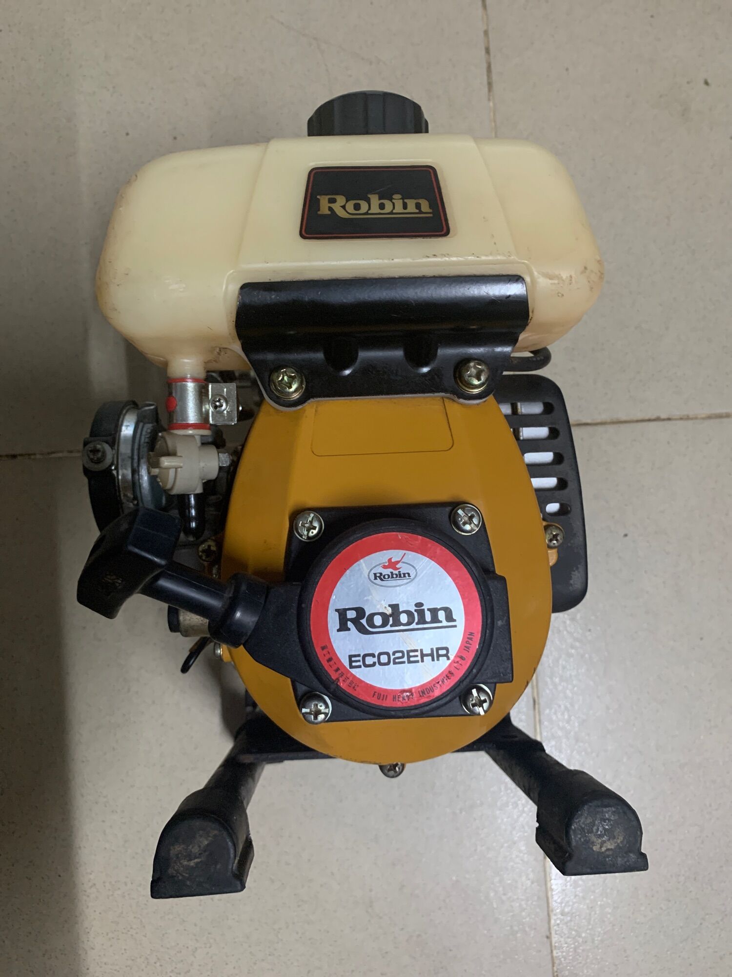 Máy bơm nước 2 thì Robin nội địa Nhật
