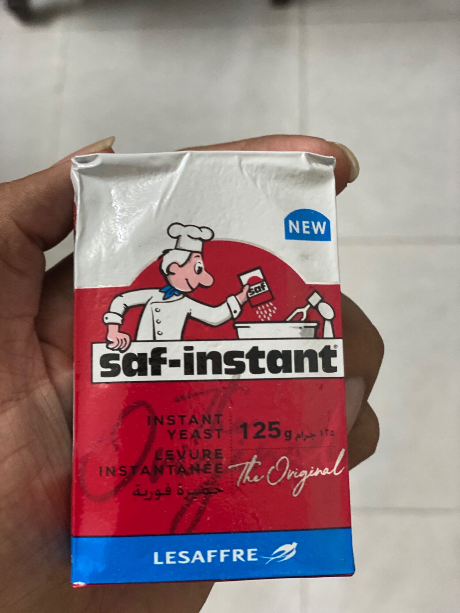 Men khô lạt nhãn đỏ đầu bếp Instant 125g