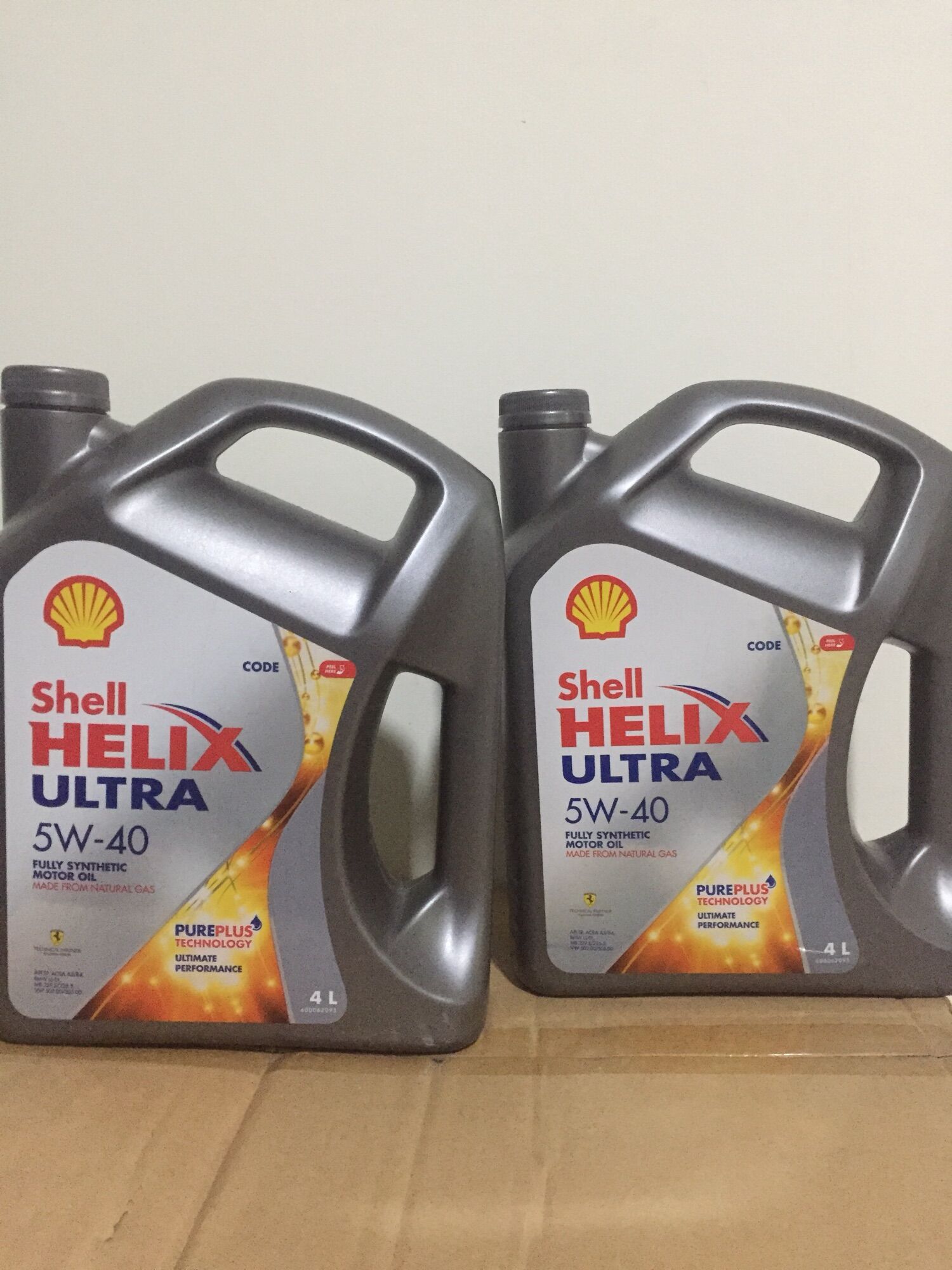 Nhớt Shell Helix Ultra 5W40 Ôtô 4 lít