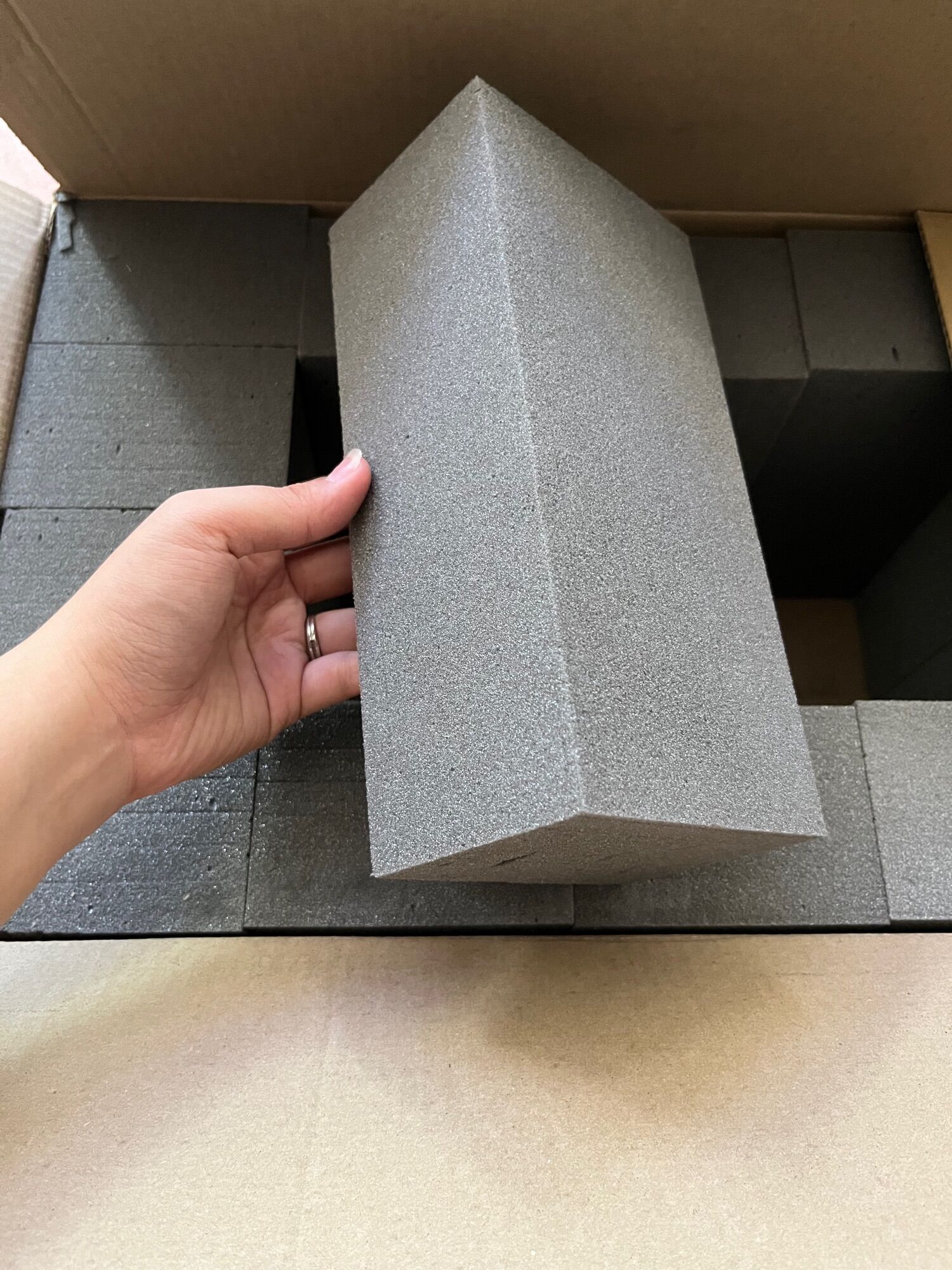 Mút xốp cắm hoa khô