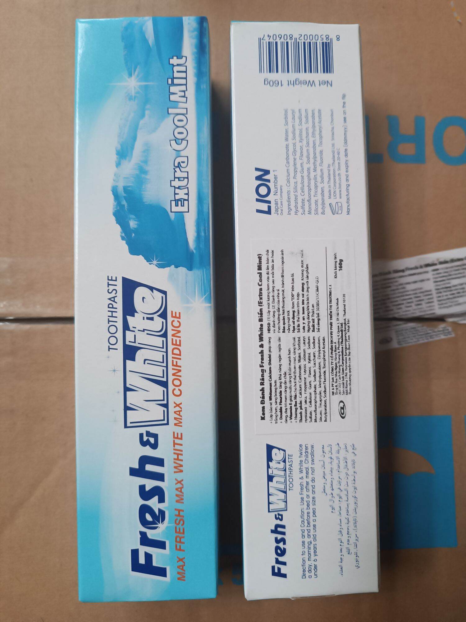 [HCM]Kem đánh răng Fresh and White 160g Nhập khẩu Thái Lan