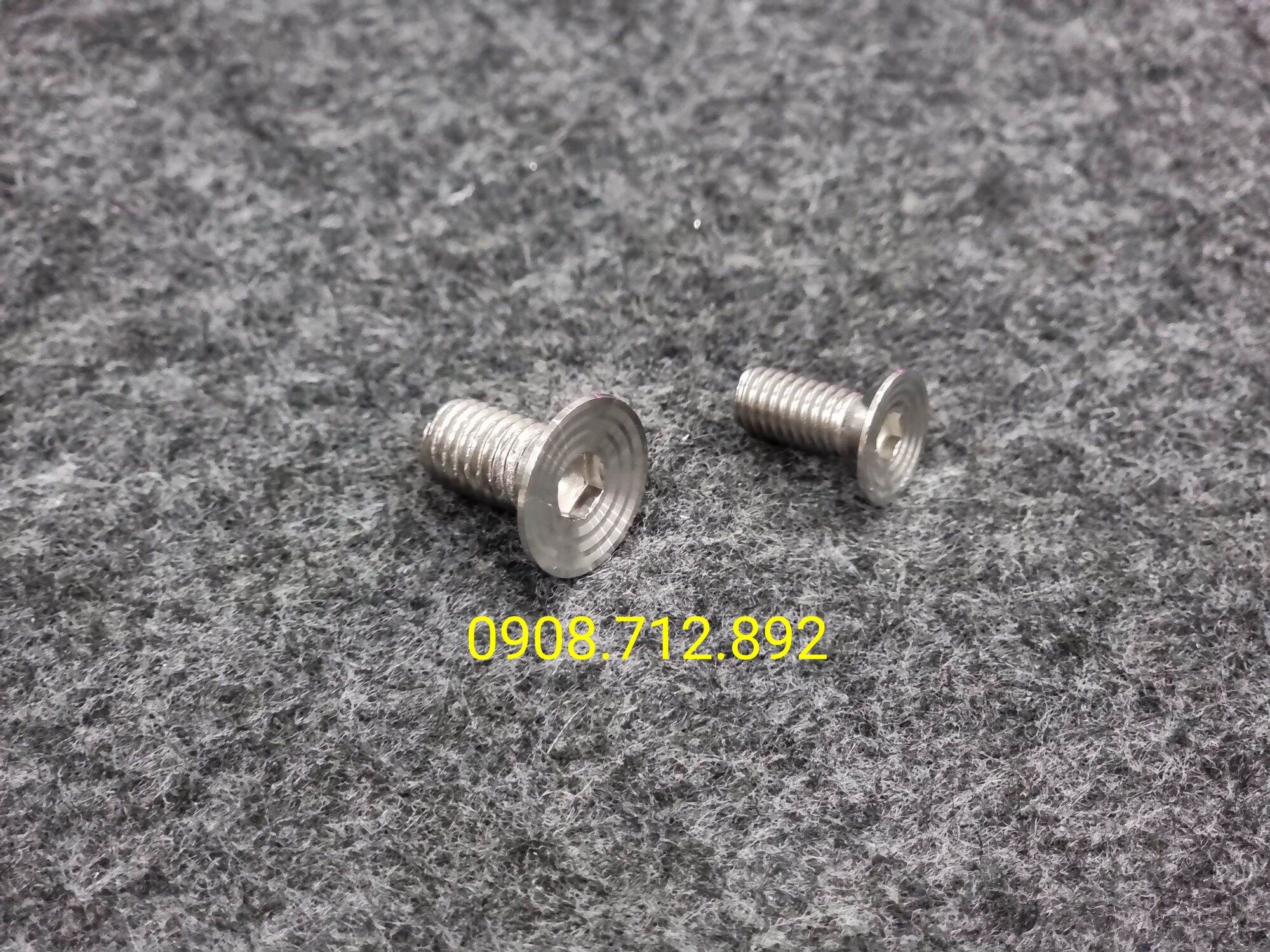 ốc lòng đĩa ktm inox 304 size 6li và 8li