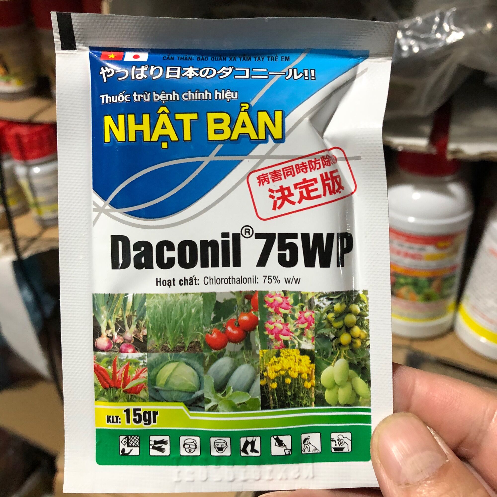 Thuốc trừ bệnh cây trồng Daconil 15g