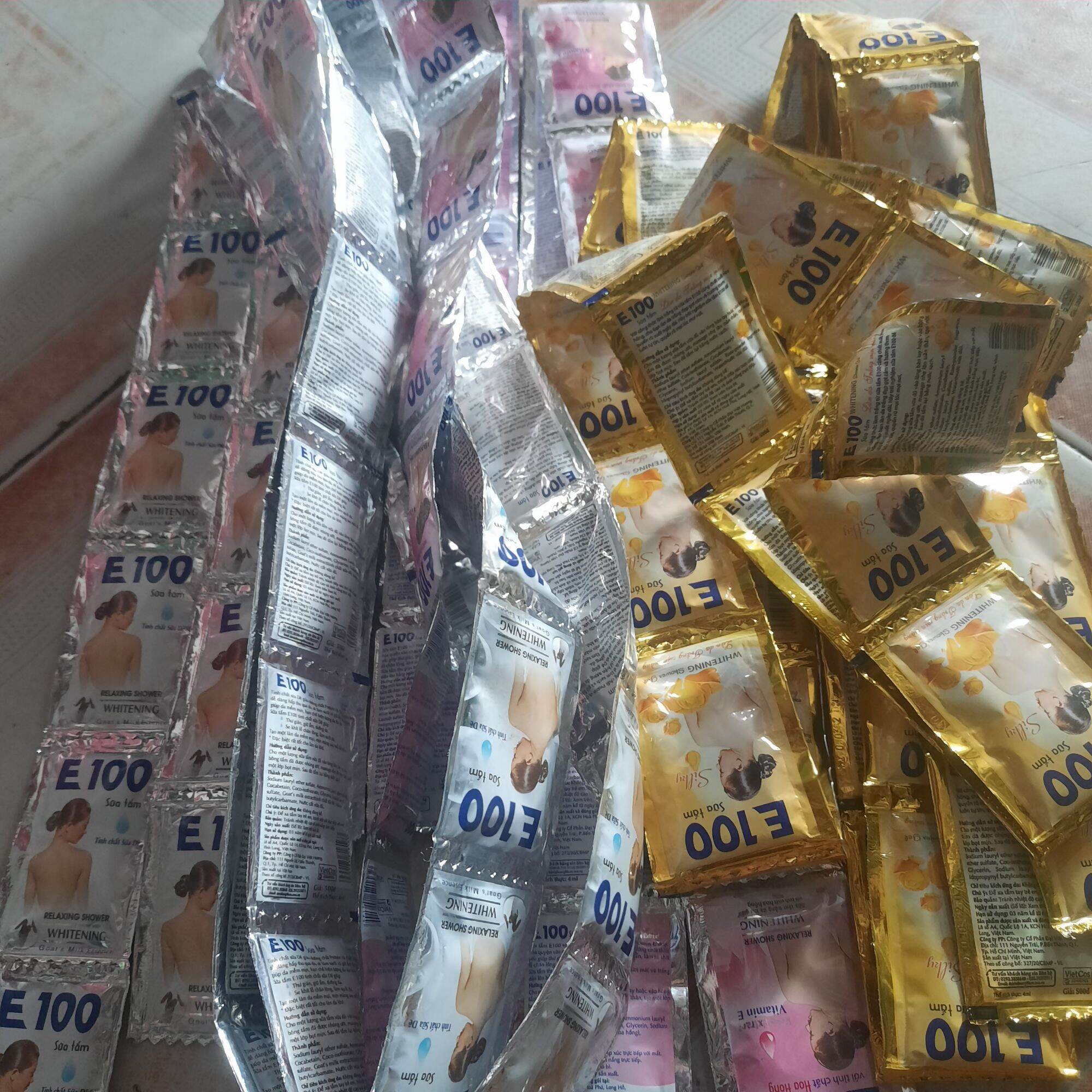 dây sữa tắm  e100 12 gói