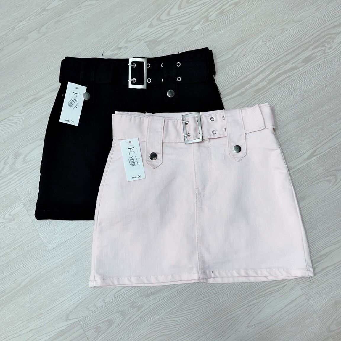 Chân Váy Kaki Ngắn Kèm Nịt