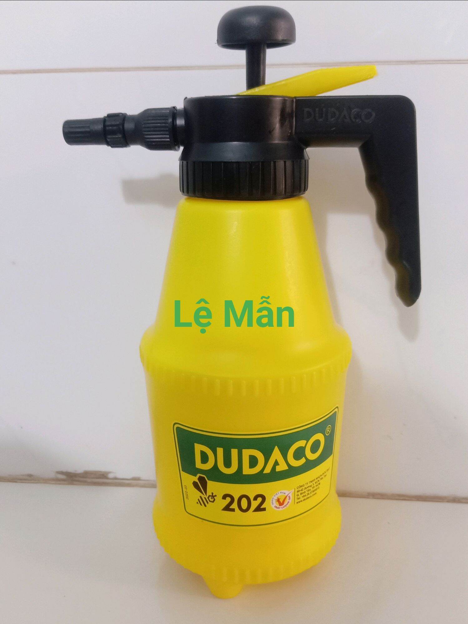 Bình xịt tưới cây Dudaco 2L chuyên dụng phun sương