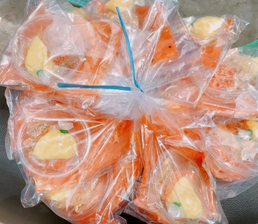 1 xâu bánh ddẻo tôm bơ,  hành phi (10 cái)