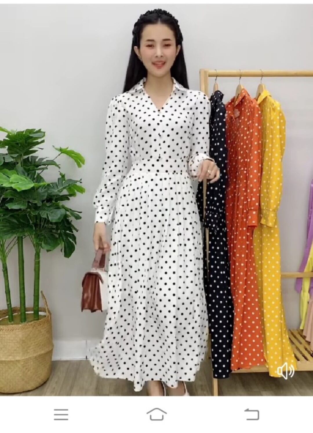 Đầm chấm bi dáng maxi hợp thời trang