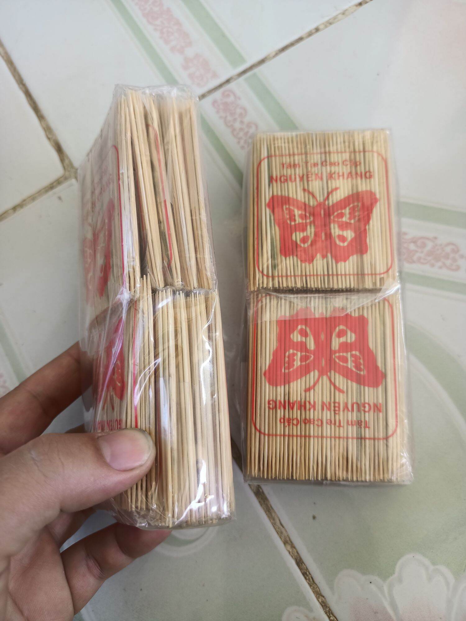 bịch 10 gói tăm xỉa răng hình bướm
