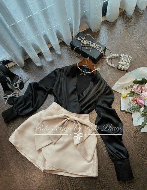 Set áo sơ mi vạt đắp chéo và quần váy