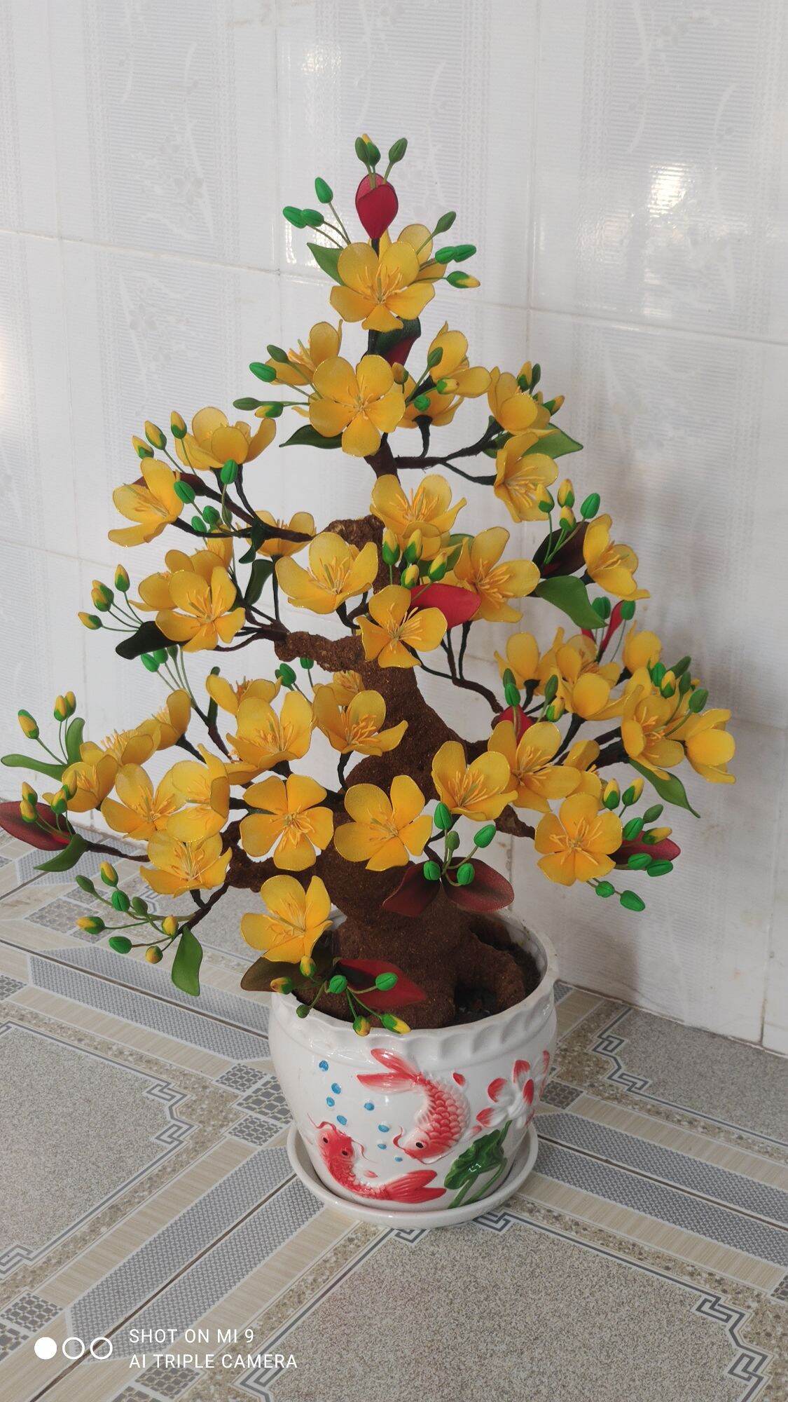 Hoa mai (3 lớp vải voan) đèn chớp 4 màu
