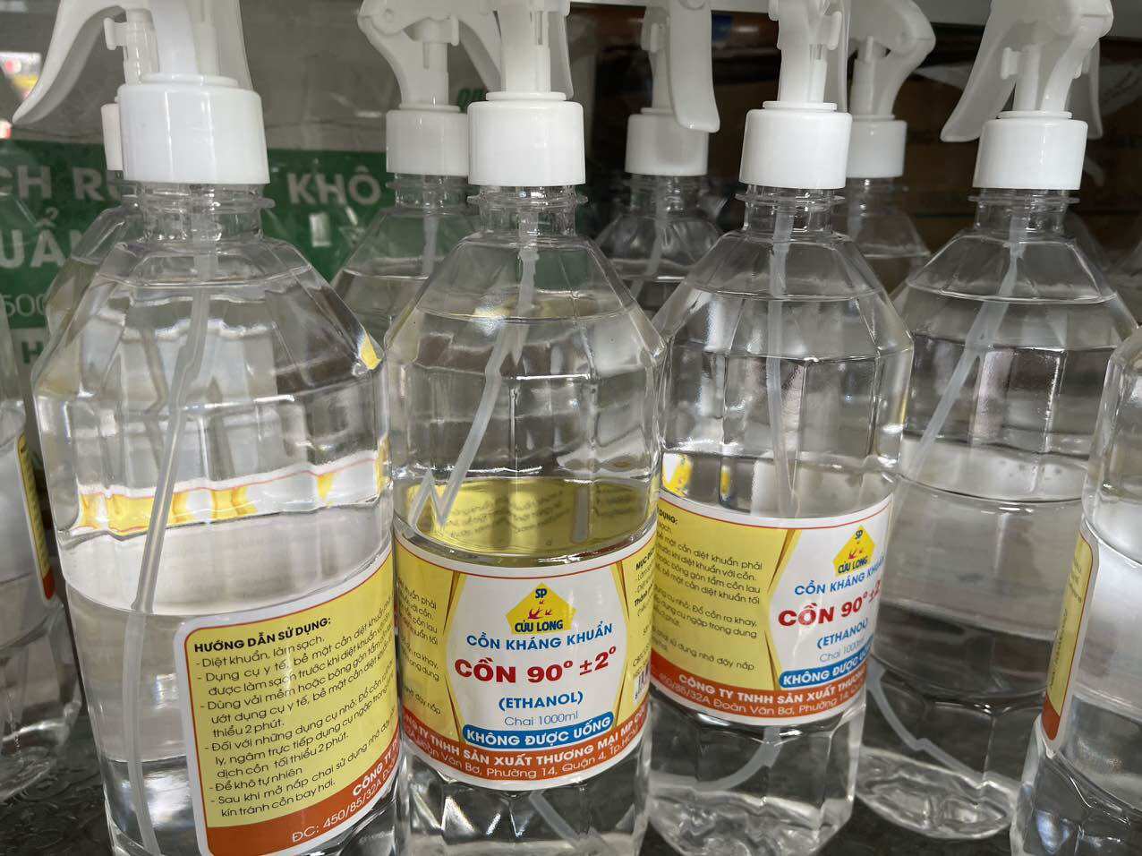 Chai Nước muối sinh lý 0.9% , chai 1000 mL
