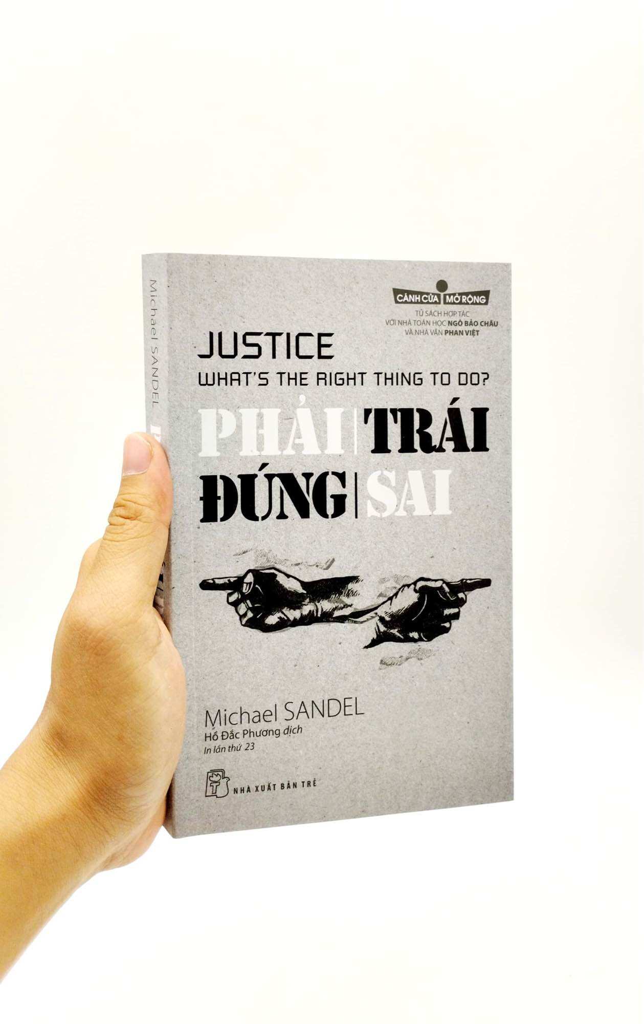 Sách - phải trái đúng sai