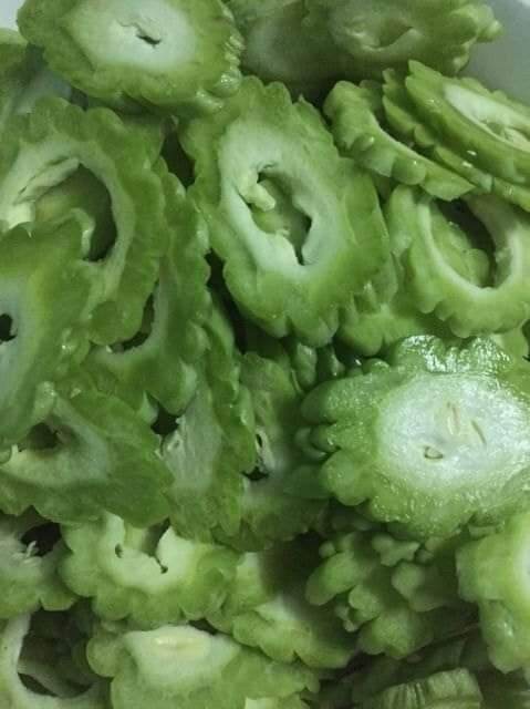 Bột khổ qua (mướp đắng) dưỡng da