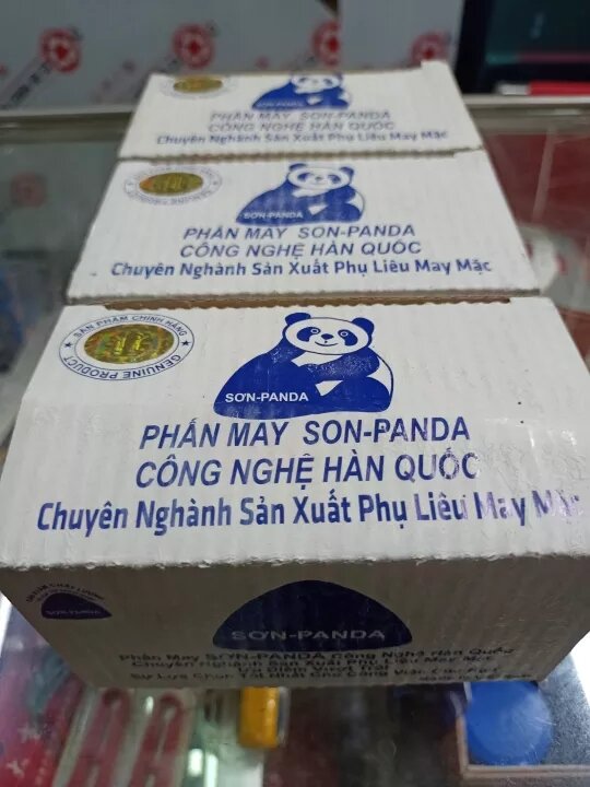 Phấn may Panda 1 hộp 4 màu