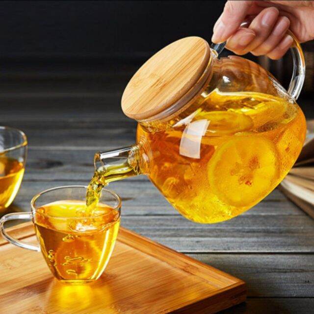 Ấm trà hoa thủy tinh nắp gỗ 1L