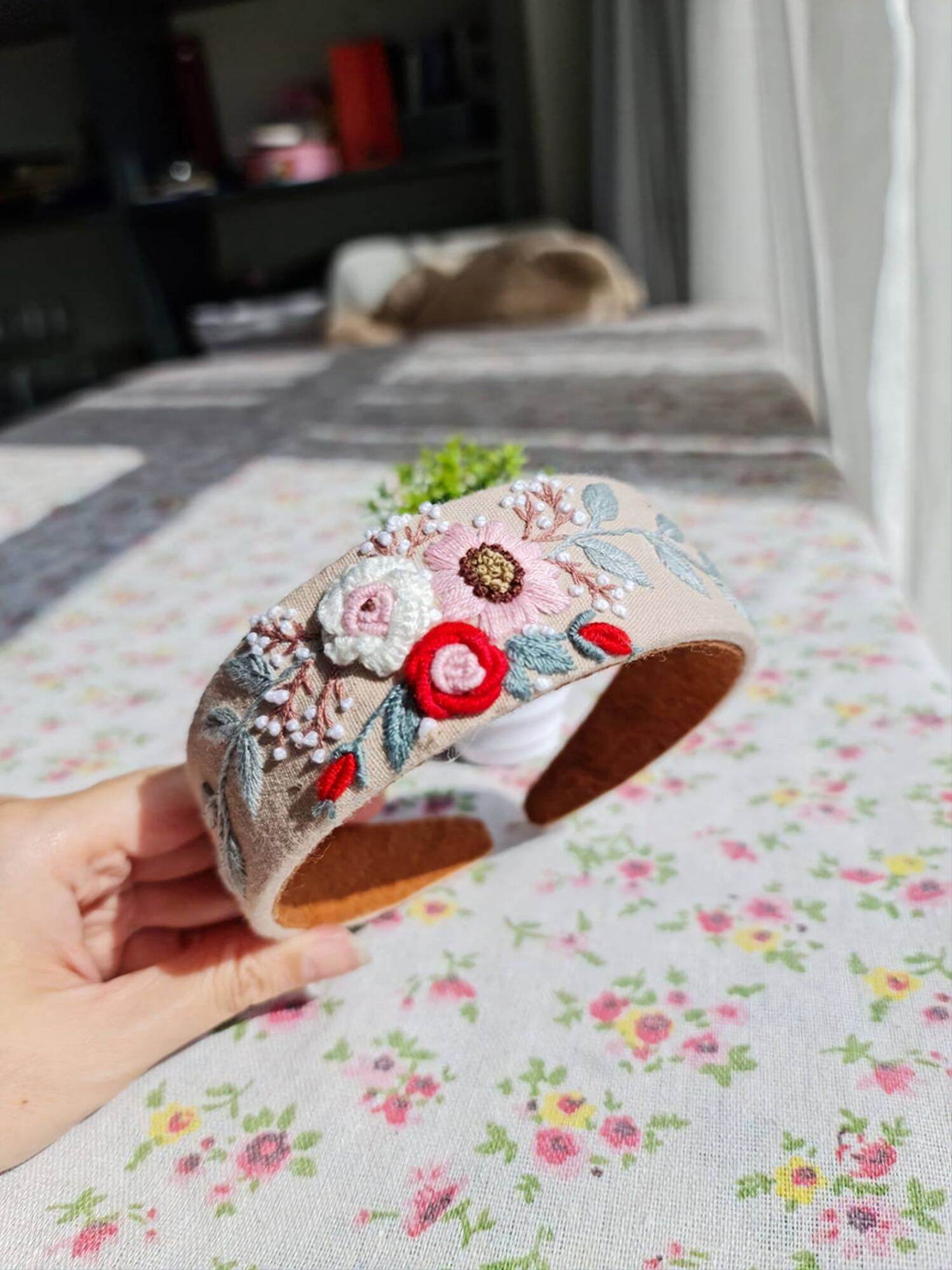 Bờm Thêu Tay Thủ Công Handmade - Pong Embroidery