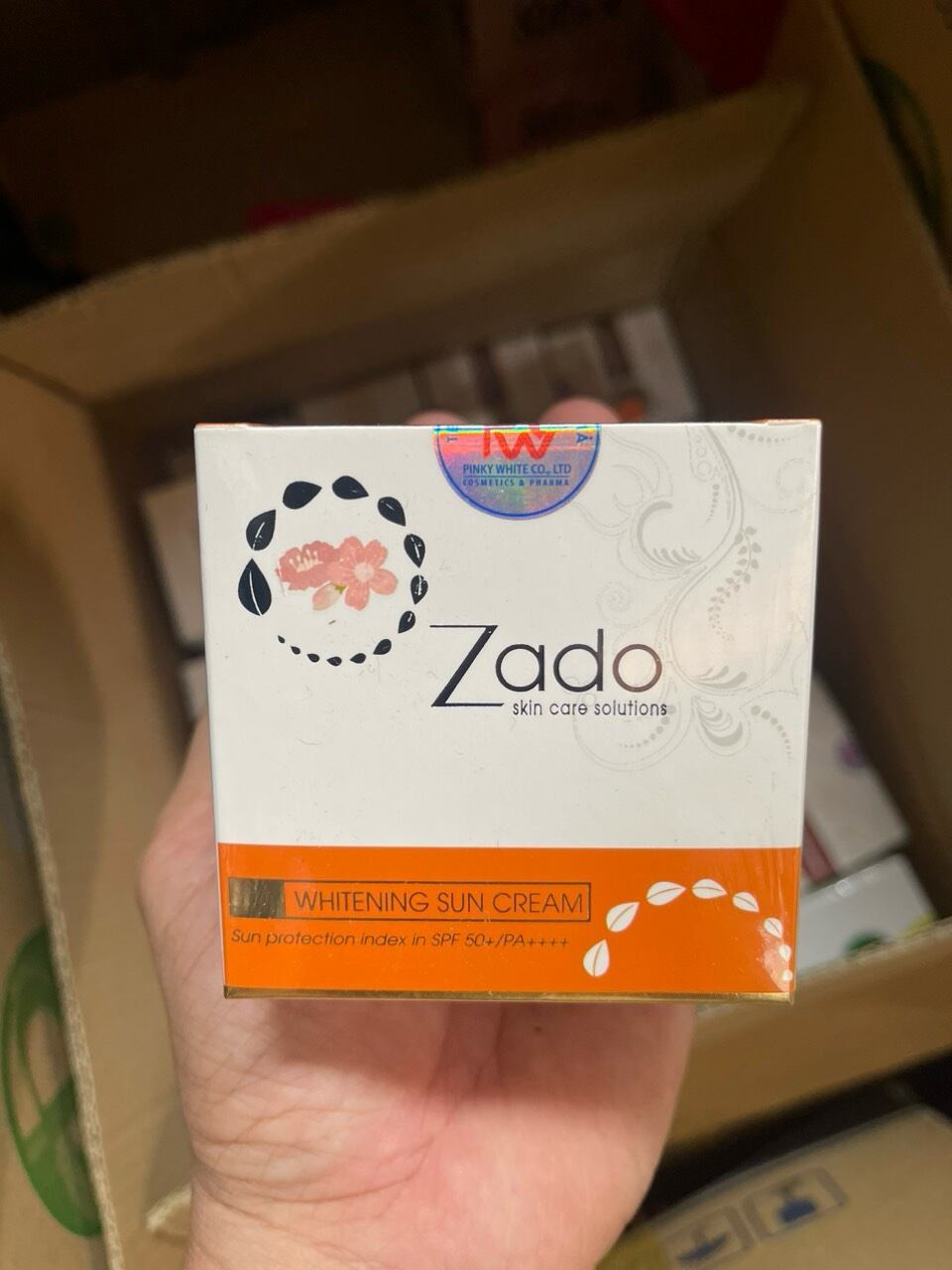 Kem dưỡng da Zado vàng chống nắng 12g