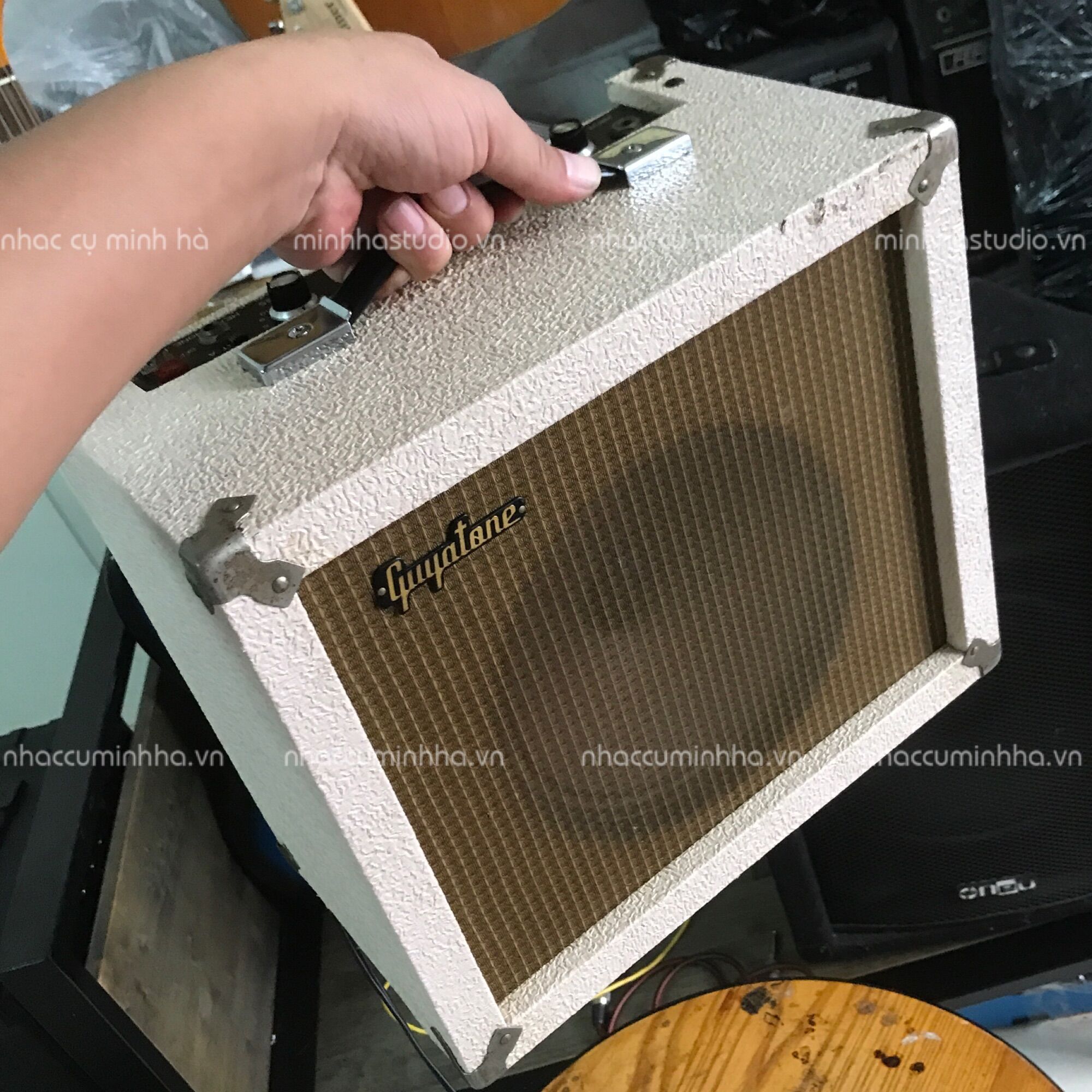 Guyatone AP-707 Guitar Amplifier, hàng đã qua sử dụng