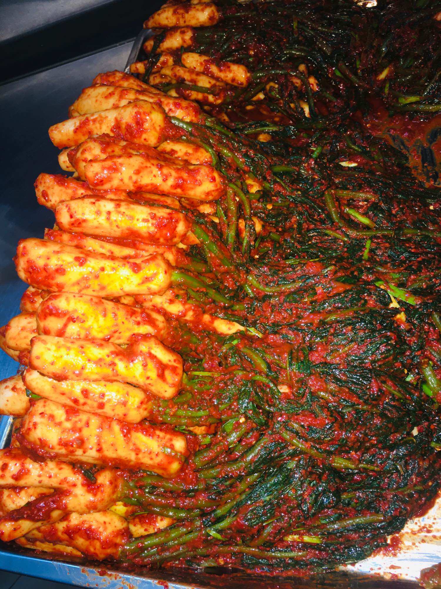 Kimchi củ cải baby (altari) hộp 500gr