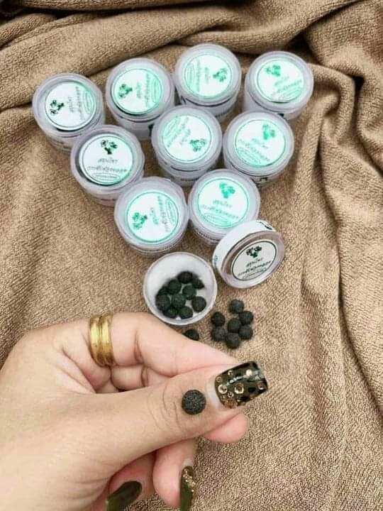 Cobom 12 hộp viên đặt se khít