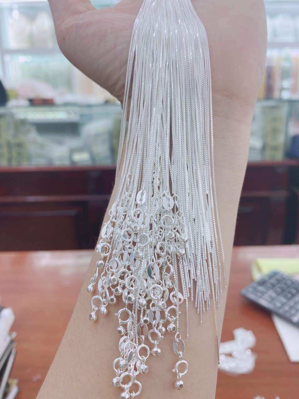 Dây chuyền bạc 925 xuyên tâm xỏ đá lu thống