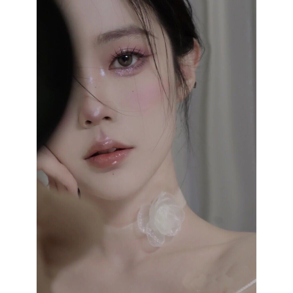 Choker hiệu hoa sang chảnh tiểu thư