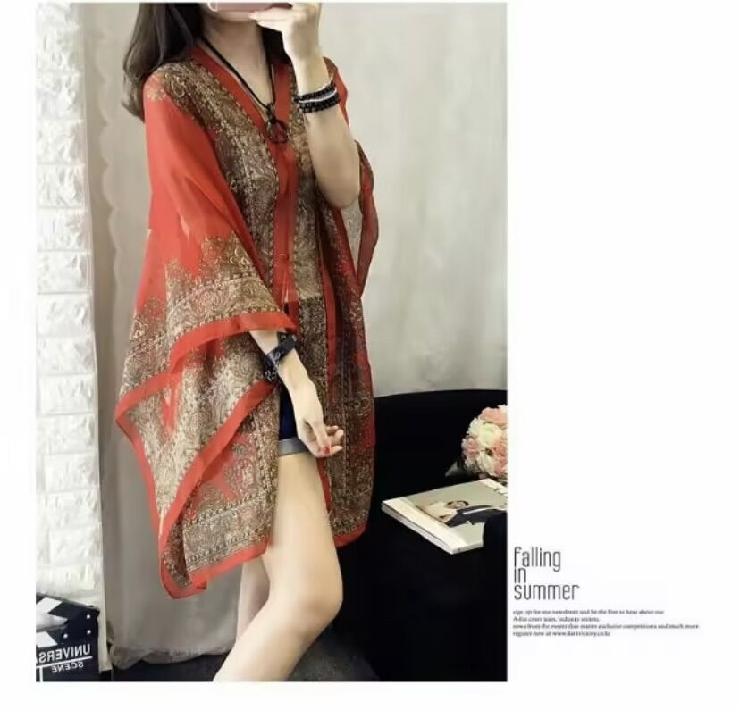 Khăn choàng đi biển, khăn voan lụa có cúc mặc được nhiều kiểu