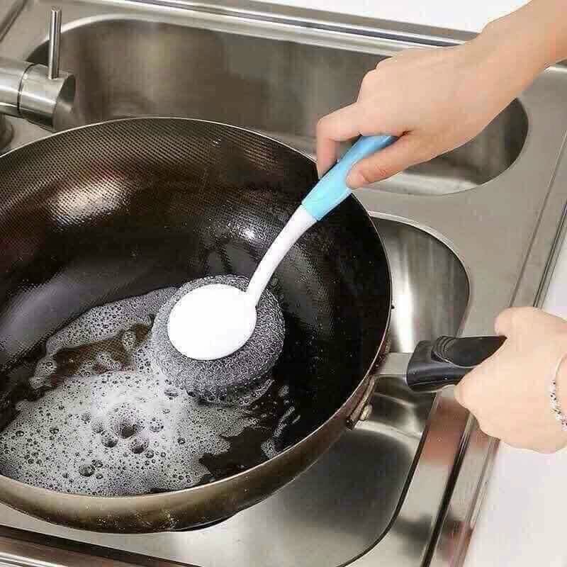 Cây cọ sắt bùi nhùi có cán cầm cọ xong nồi, vệ sinh nhà cửa