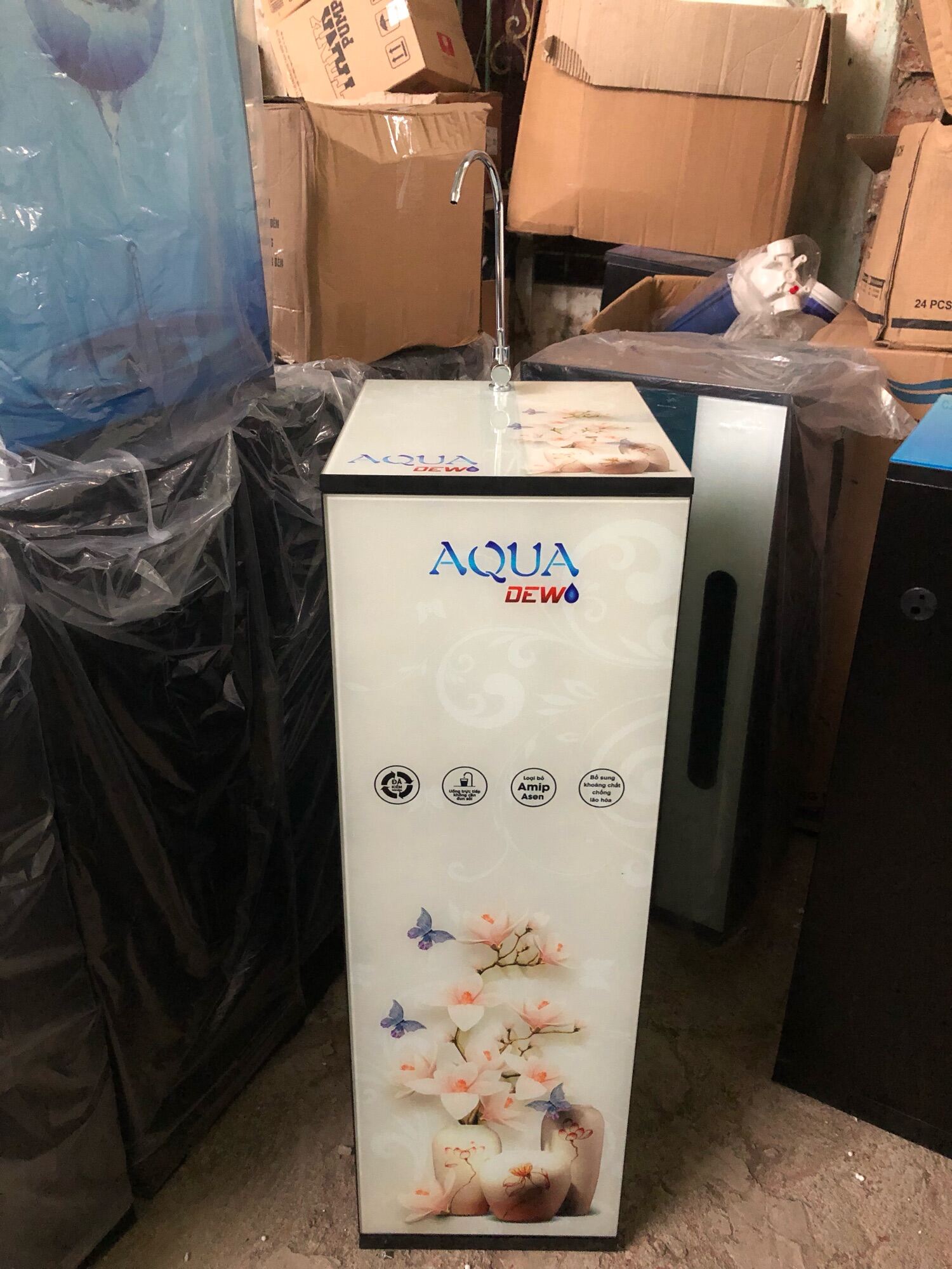 Máy lọc nước tủ hẹp thiết kế nhỏ gọn - sang xịn