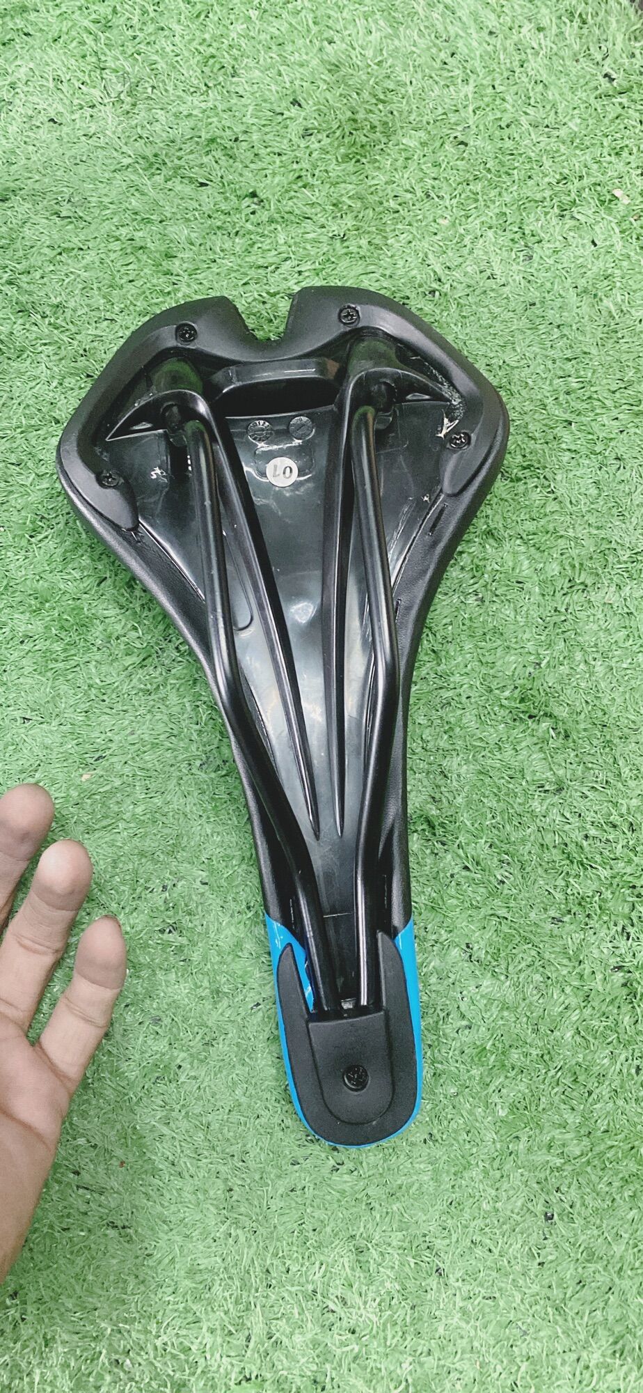 [HCM]Yên xe đạp GIANT  mềm  bóng (có lổ thông hơi)
