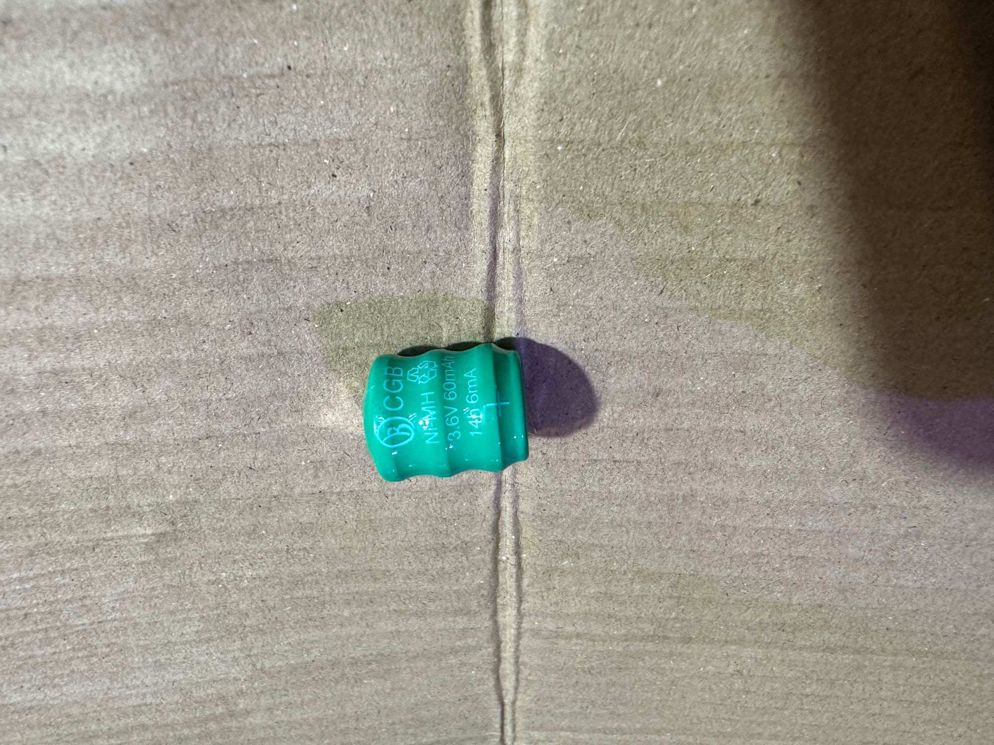 Pin sạc 2 chân cắm 3.6v